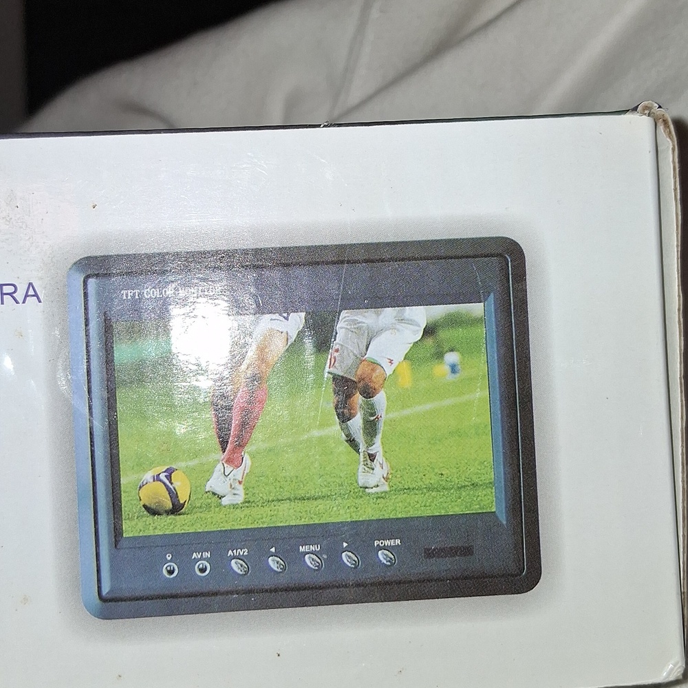 TFT LCD COLOR MONITOR - Picture 4 of 9